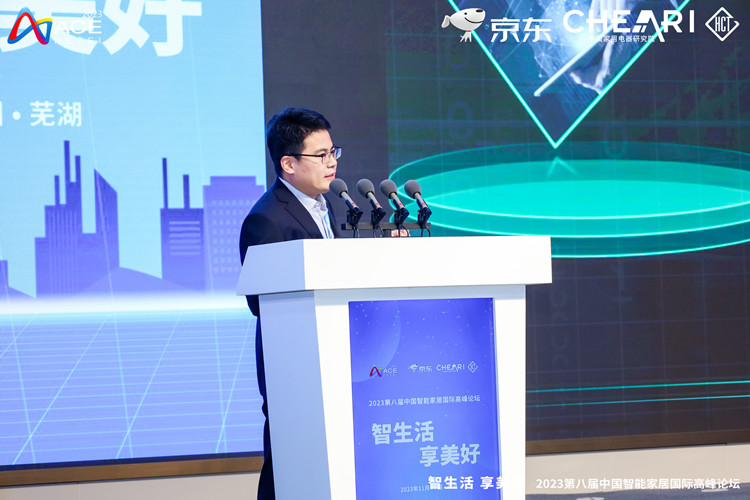 李红伟1_副本.jpg 李红伟1_副本.jpg